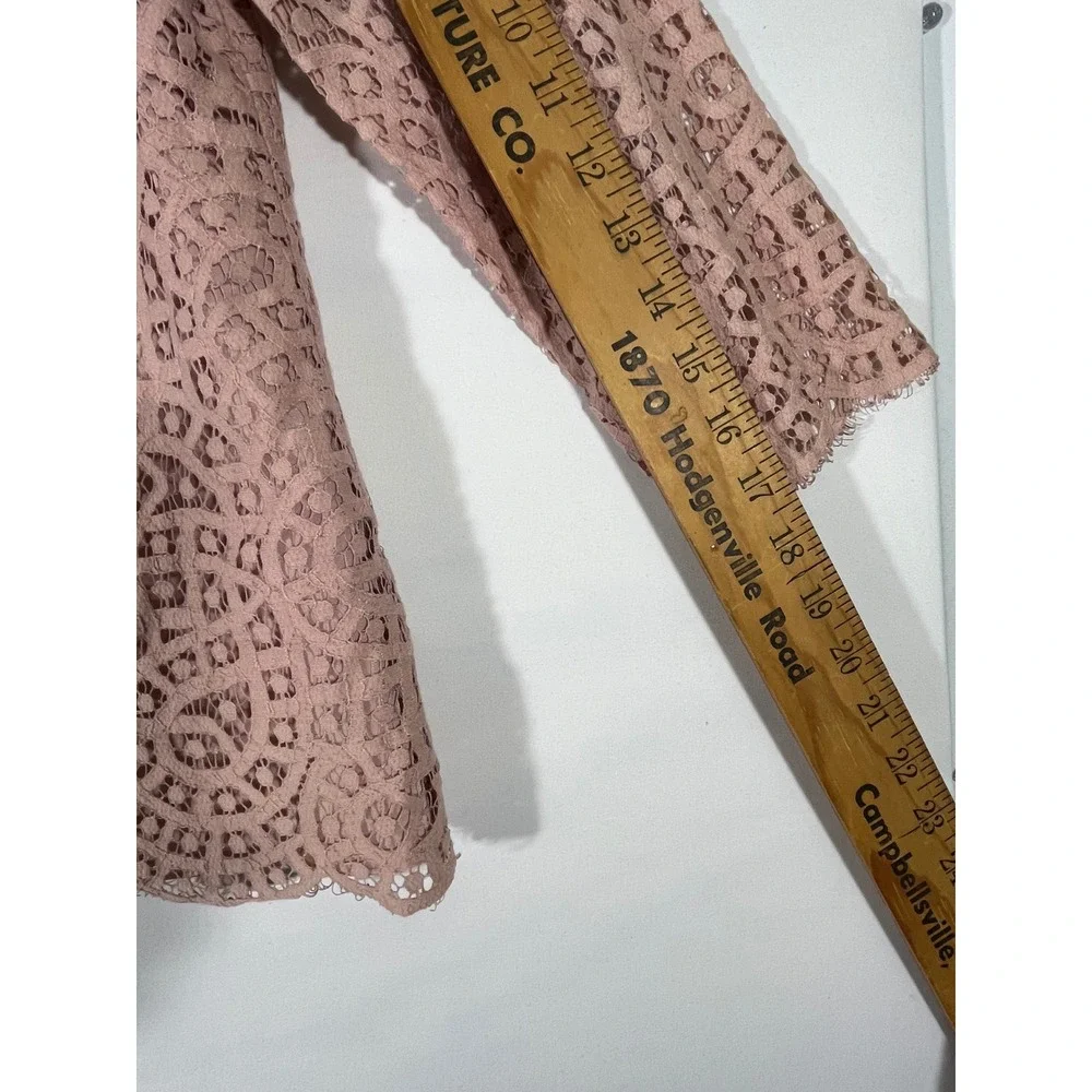 J Crew Women Lace Top 3/4 Sleeve Button Back Sheer Lined Boho Feminine Pink Sz 6